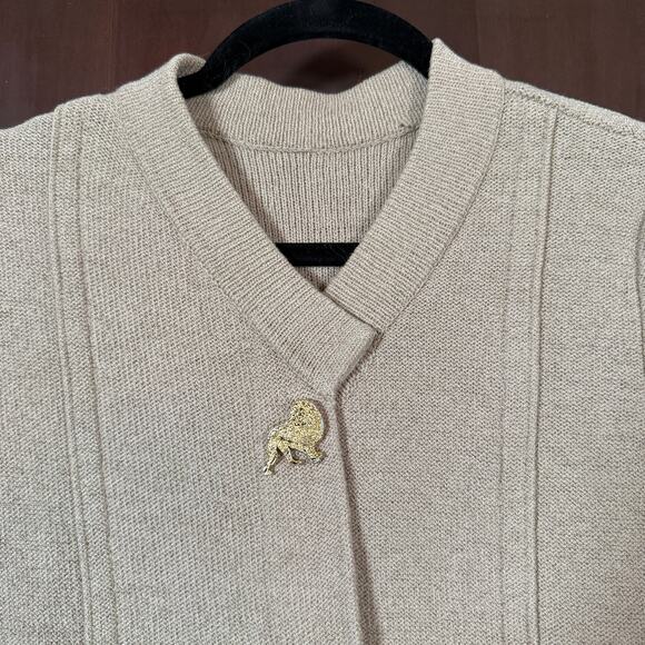 90s Vintage | Beige Wool Long line Cardigan Sweater Unique Gold Buttons | Small - Picture 2 of 9